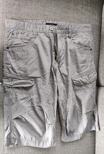 Lot De 2 Bermudas Homme Taille 42-44 - Noir Et Beige - Très Bon état Occasion