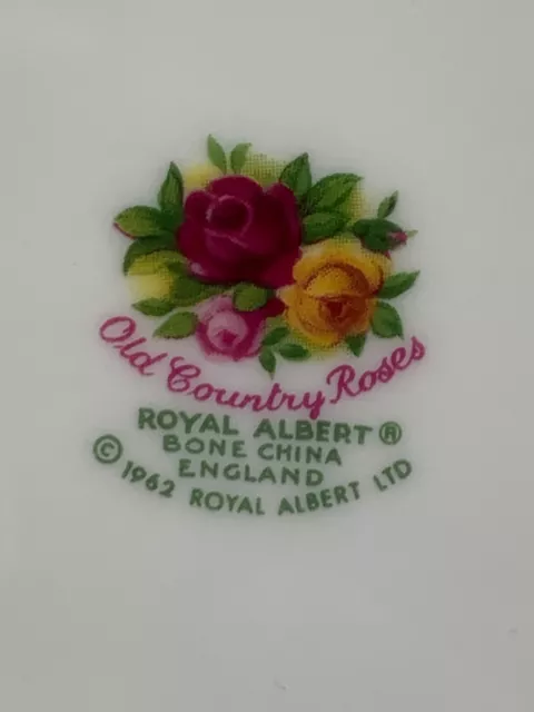 ROYAL ALBERT Old Country Roses BONE CHINA England *CUSTOMER'S CHOICE * 24-104A 2