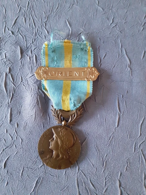 Médaille Coloniale UNIFACE 27mm Indochine Agrafe EXTREME ORIENT Original Medal