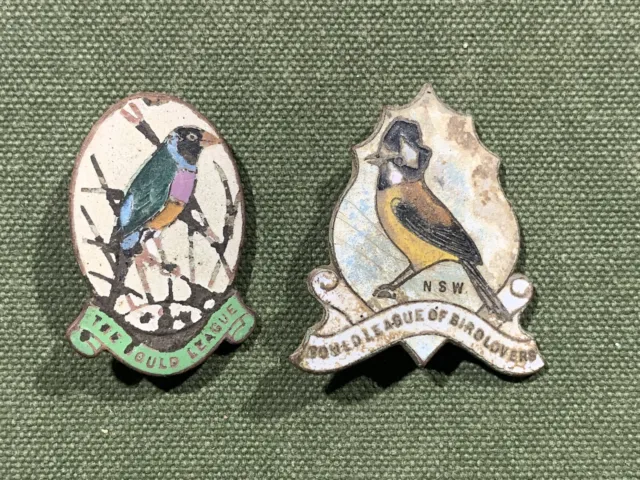 RARE 1939 and 1946 Gould League of bird lovers badges.