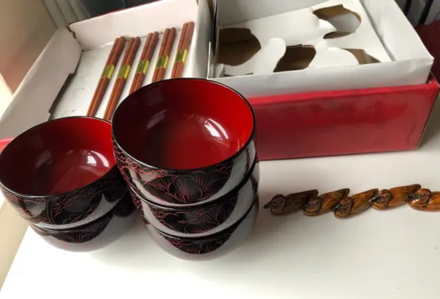 Set of 5 Wooden Japanese Lacquer Urushi Bowls 5 Chopsticks and Chopsticks rests