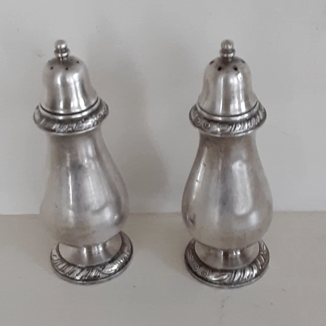 VINTAGE ONEIDA COMMUNITY Henley weighted silverplate salt pepper