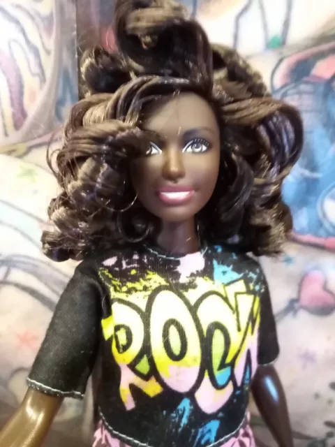 BARBIE FASHIONISTAS BLACK African American Doll, Afro Hair, Curvy, Rock T-shir £8.99 - PicClick UK