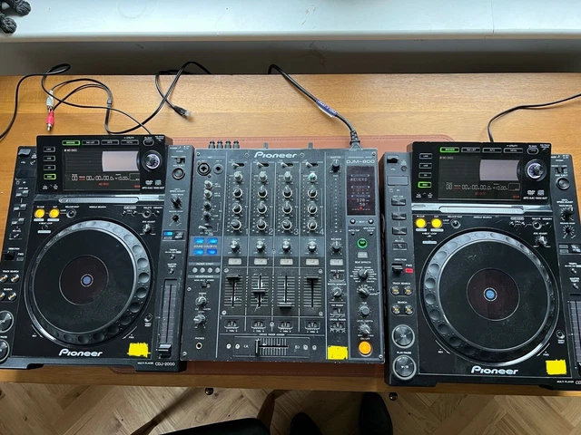2 X PIONEER CDJ-2000 1 x DJM-800 Mixer £1,800.00 - PicClick UK