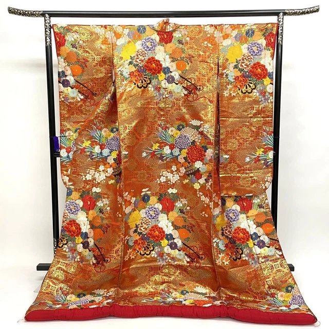 Japanese Kimono Uchikake Luxurious Wedding Embroidery Pure Silk Flower Red K460