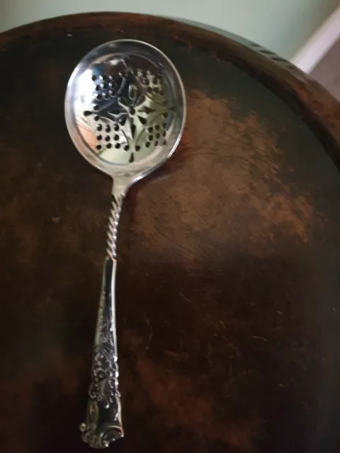 An Edwardian Silver Sugar Sifter Spoon, hallmarked Sheffield 1903 3