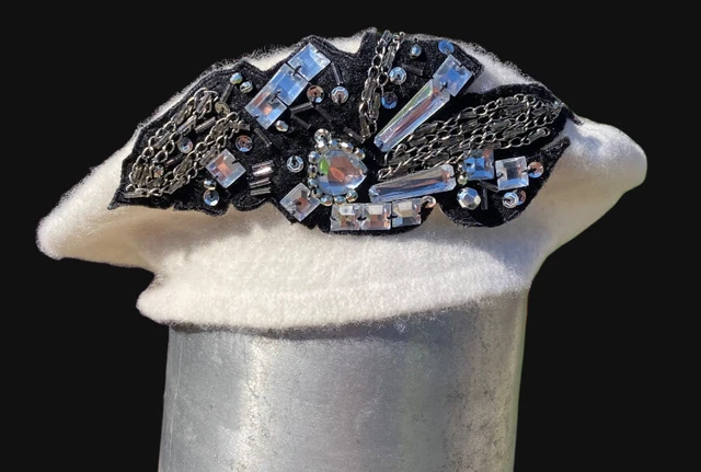 Beret By THE ACCESSORY COMPANY Wool Blend Appliqued Beading Feature Bling Cream