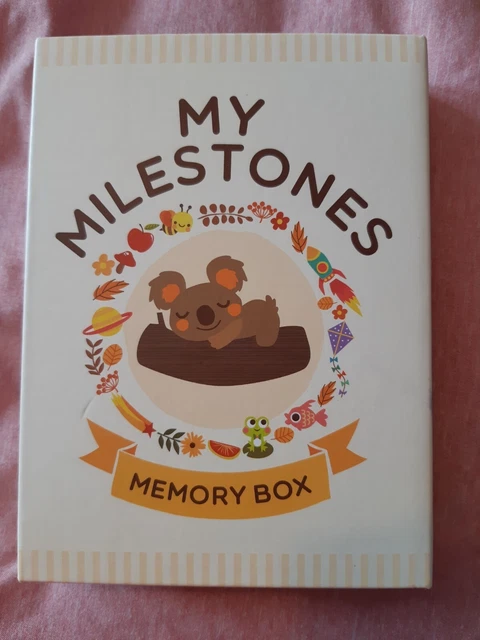 NUOVO: Baby Milestones Card Box Memory Moments Mushy Moments My Milestones