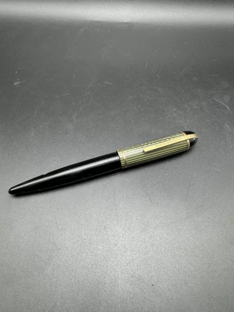 Vintage 1940's EVERSHARP "SKYLINE" Lever-fill FOUNTAIN PEN w/ 14k GOLD NIB