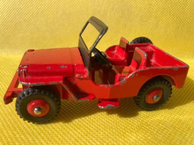 DINKY TOYS GB n° 25Y Universal Jeep rouge