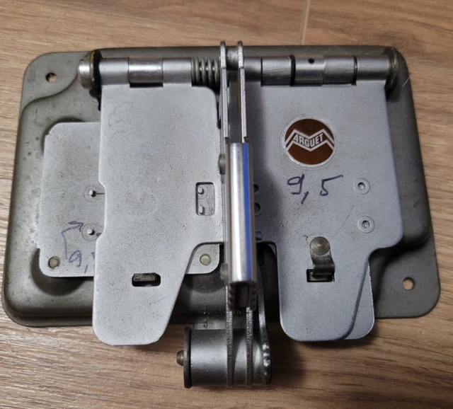 Colleuse à scotch de la marque SIR, pour films super 8