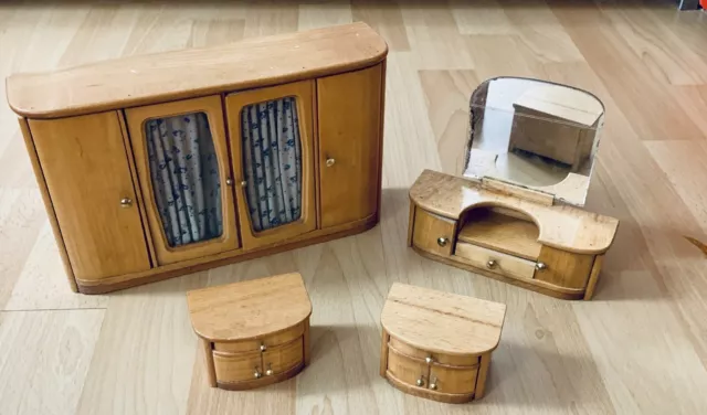 DDR Puppenstubenmöbel, Schlafmöbel (1960) aus Holz
