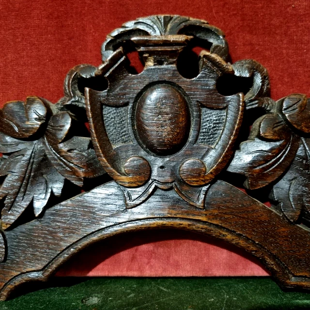 Leaf berry shield wood carving pediment - Antique French architectural salvage .