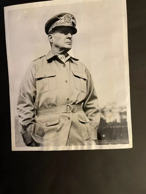 WW2 Original Photo Of General Douglas MacArthur.