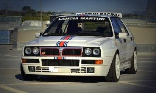 LANCIA DELTA HF Integrale Evoluzione - Martini Racing #3 - Scala 1:64