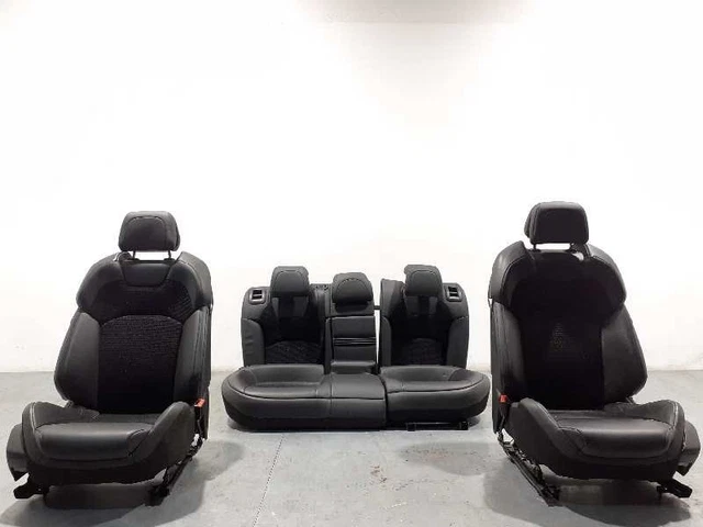 Sellerie Complète Intérieure Pour Volkswagen Tiguan 5N1 +Motion - Sièges Et Panneaux - Occasion