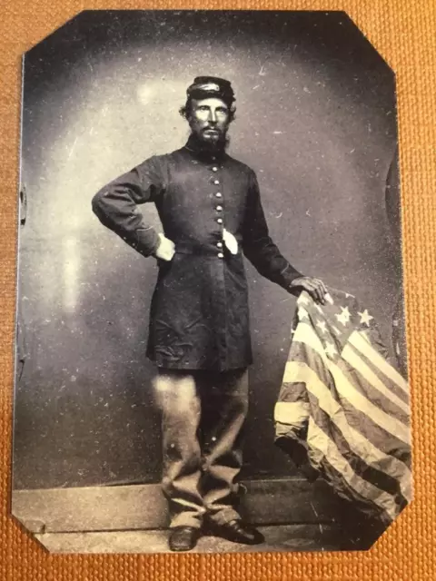 Civil War Soldier With American Flag Historical Museum Quality tintype C628RP