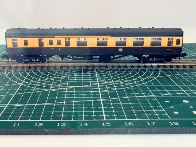 GRAHAM FARISH N Gauge MK1 Chocolate & Cream Western Region Coaches X2 £ ...