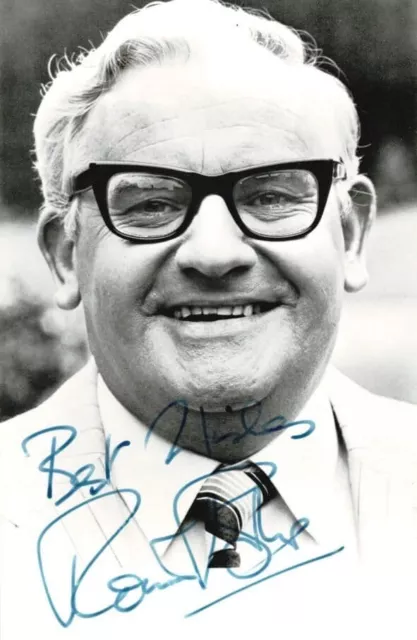 RONNIE BARKER PORRIDGE  2 x photo prints Autograph signed  6 x 4 FREEPOST