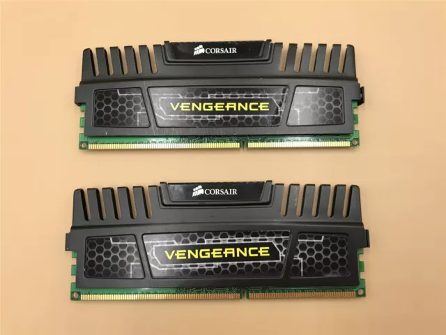 Corsair Vengeance 4GB (2x2GB) DDR3 1600MHz CMZ6GX3M3A1600C8 Testé Pas Full Kit