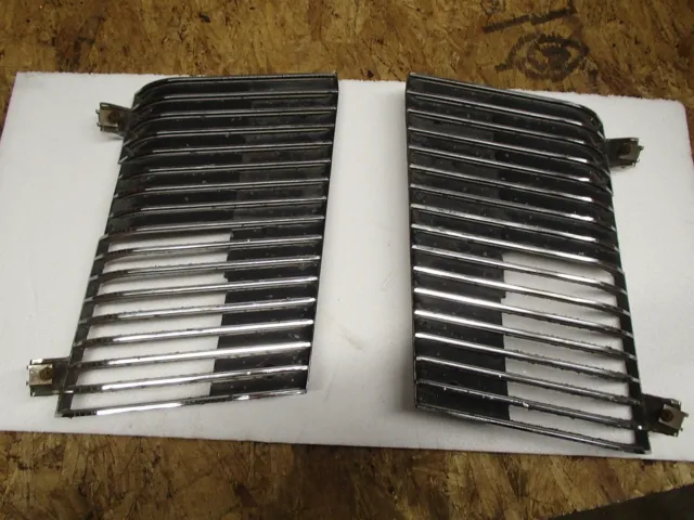 Set Lower Grills 1970 Buick Riviera 70 GS Grille