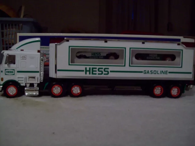 1997 HESS GASOLINE TOY TRUCK with 2 RACERS new in box