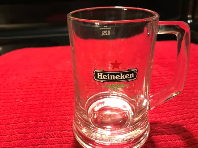 Heineken Red star logo glass beer mug embossed base 0.25L Lot#0089