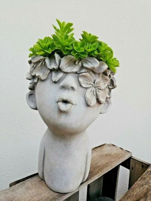 große  Pflanzbüste Pflanzkopf Mädchen Kuss Blumentopf Übertopf Shabby H 25,cm