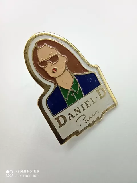 Pin's Vintage Collector Pins Advertising Daniel D Paris Lot