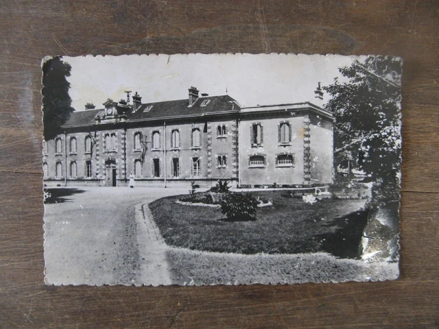 "0111"   Cpa Marne  Chalons Sur Marne Hopital Militaire Cour D Honneur
