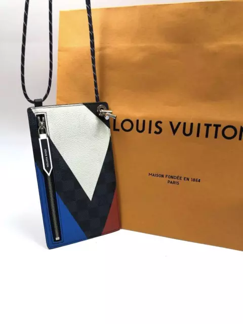 Louis Vuitton Blue 2017 Americas Cup Damier Infini Apollo Navy blue Leather  ref.165511 - Joli Closet