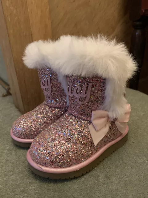 Stivali in pelliccia sintetica Juicy Couture rosa glitter Lil Windsor materiale taglia 6