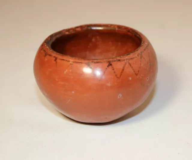 antique Peruvian pre columbian 900 A.D. bowl vessel pottery sculpture redware