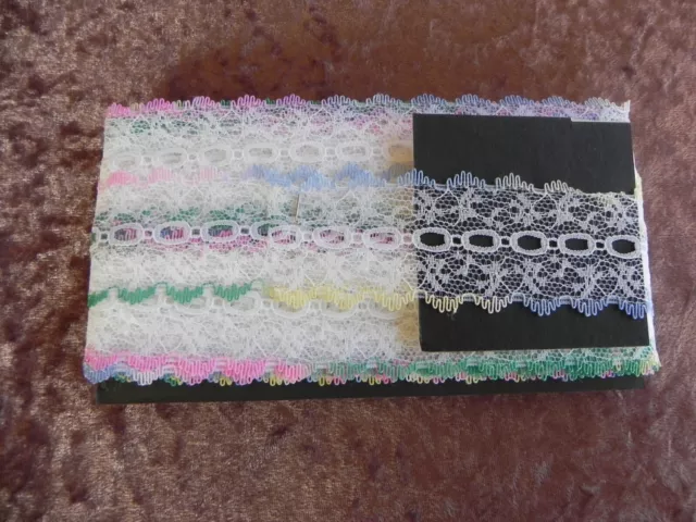 New 10mt card of Knitting/Eyelet Lace - White with Multicoloured Edge