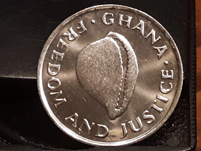 1995 Ghana 20 Cedis Cowrie Shell Design KM#30
