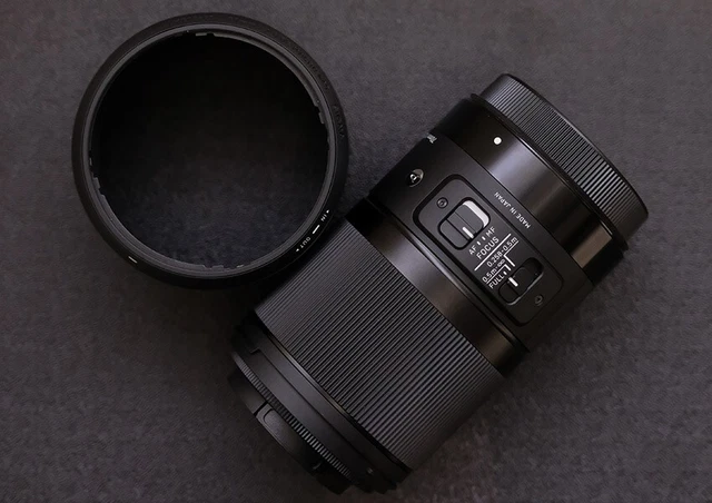 Sigma 70 mm F2.8 DG Makrokunst für Canon Halterung