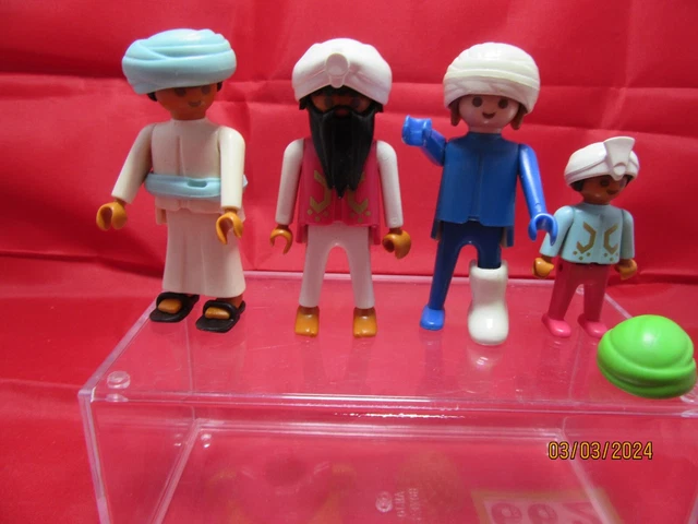PLAYMOBIL LOT 8 Figurines Femmes Plusieurs Éditions EUR 19,90 - FR