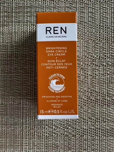 REN Clean Skincare Radiance aufhellende dunkle Augencreme 15ml volle Größe