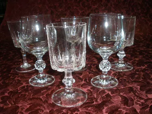 Stunning Assorted Crystal Wine Glasses X 5 Stemmed