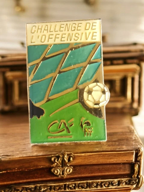 PIN'S VINTAGE FOOTBALL RCO Sabatier EUR 4,99 - FR