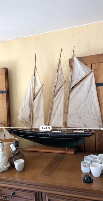 Ancien Voilier De Bassin Nova Fradet MFP – Bois, Jouet Miniature Rare, Collection