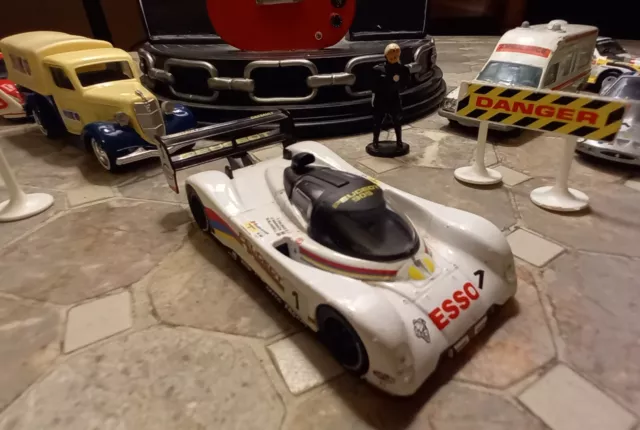 véhicule miniature 1/43 PEUGEOT 905 Vainqueur des 24 H du Mans