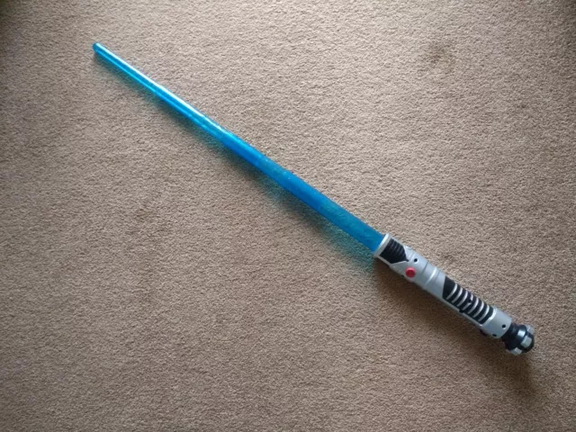 Star Wars. Obi Wan Kenobi retractable lightsaber with light and sound effects