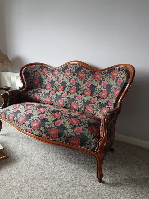 Antique Victorian Walnut Sofa.