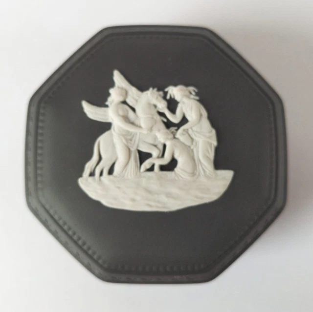 Wedgwood Noir - Muses Arrosage Pegasus Bibelot Boite