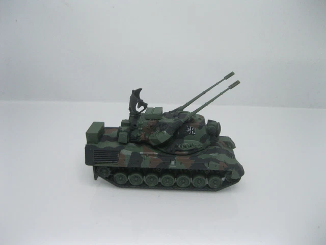 Leopard 1A2 Medium Tank, Bundeswehr. Roco Minitanks 256 Plastic 1 87 Scale Kit