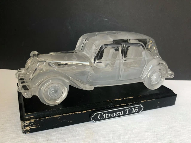 Voiture de course rouge - Modèle réduit