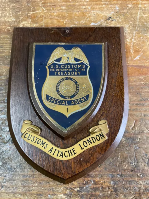 Wood Crest Plaque US CUSTOMS TREASURY DEPT Ex Tower of London