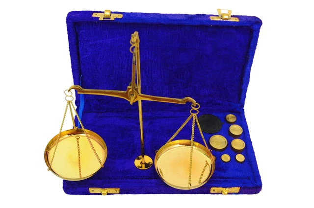 Old Traditional Goldsmith Weight Showpiece Brass Weighing Scale Balance Justice