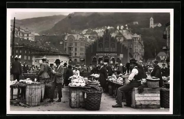 Ansichtskarte Bergen, Partie am Fischmarkt